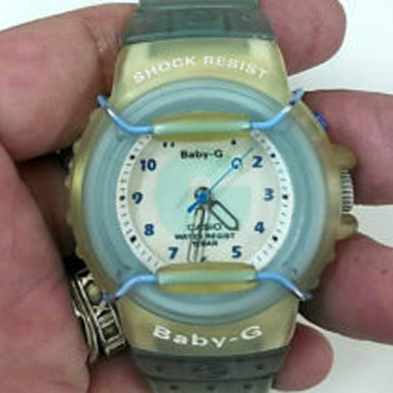 時計電池交換修理後に、時間と日付を合わせ完成した「カシオG-SHOCK　Baby-G ベイビージー腕時計」修理見本。